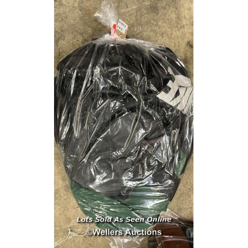 Lot 7023      
