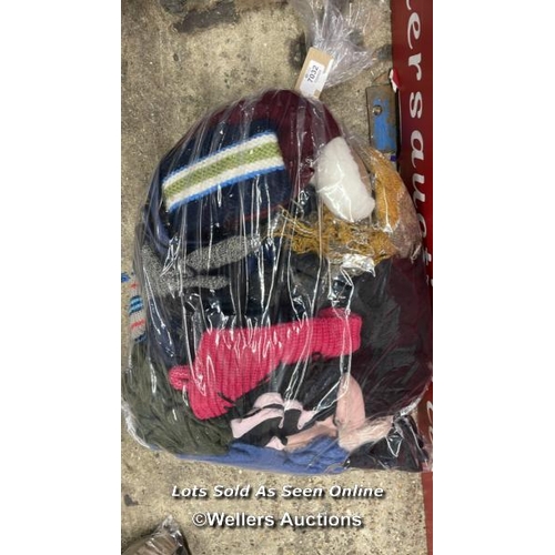 Lot 7032      