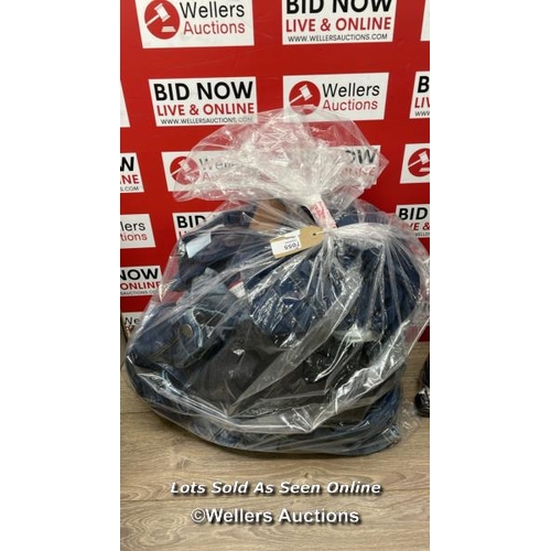 Lot 7055      