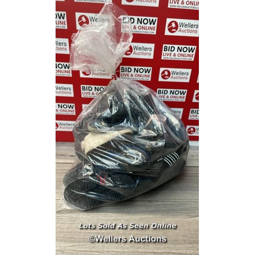 Lot 554       