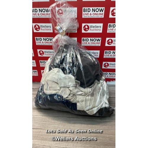 Lot 557       