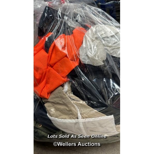 Lot 572       