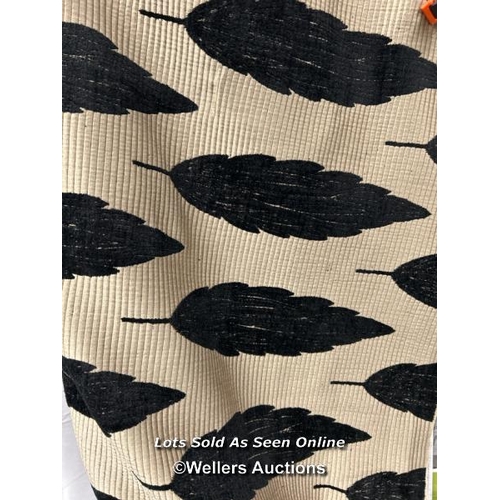 Lot 8025      
