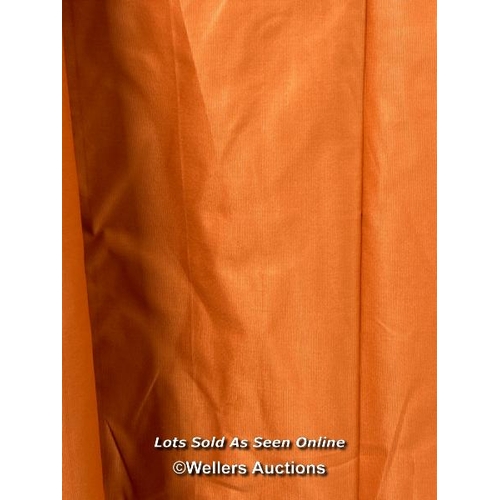 Lot 8052      