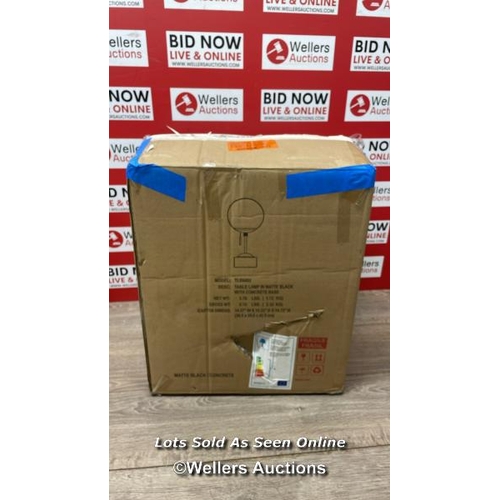 Lot 8027      