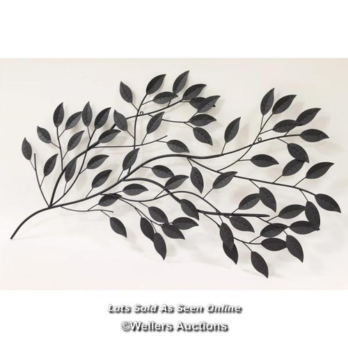 Lot 9018      