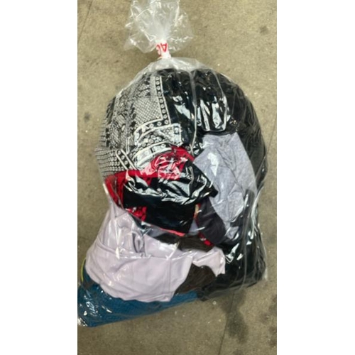Lot 5041      