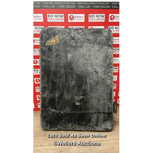 Lot 4043      