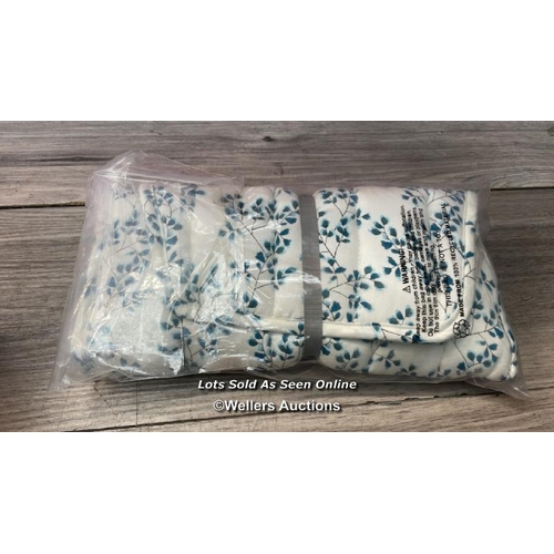 8001 - RRP: 24.95 - CAM CAM COPENHAGAN CHANGING BASKET LINER / FIORI / APPEARS NEW / S37