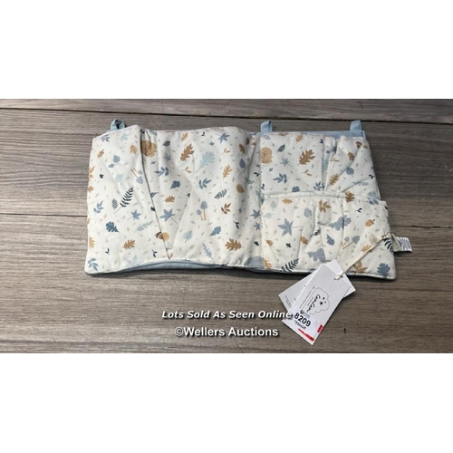 Lot 8009      