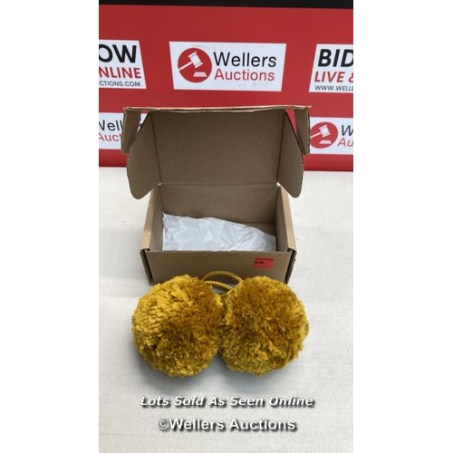 Lot 8010      