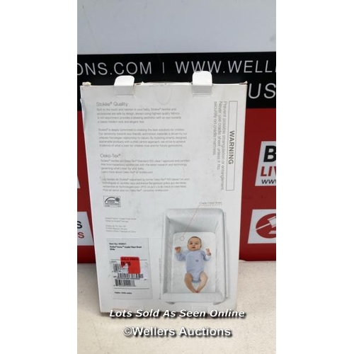 8019 - STOKKE CRADLE FITTED SHEET / WHITE / APPEARS NEW  / S37