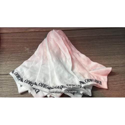 8099 - EMPORIO ARMANI TRAINER SOCK 3PK CASUAL FRONT LOGO / SIZE L-XL / APPEARS NEW WITHOUT TAGS / S37