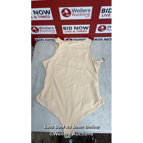 8120 - RRP: 60 - SKIMS FITS EVERYBODY HIGH NECK BODYSUIT / SAND / 2X / APPEARS NEW WITH TAGS / S37