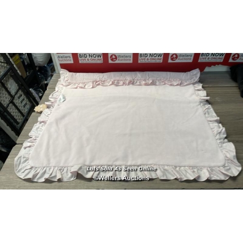 Lot 8127      