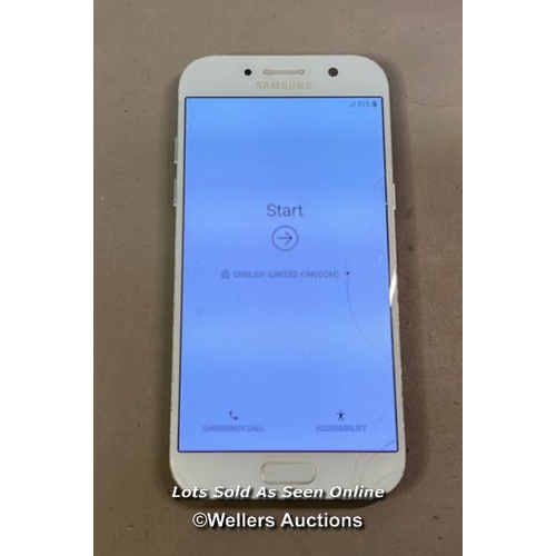 Lot 9520      