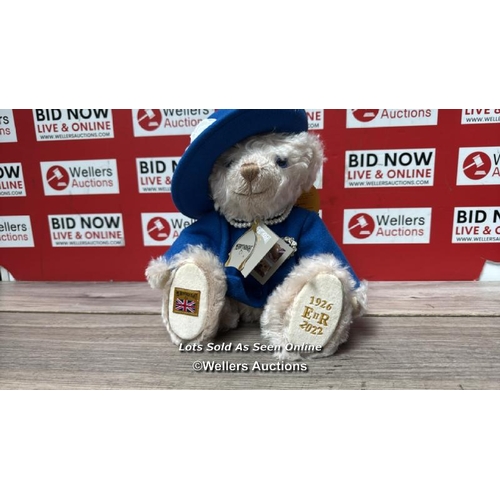 8104 - RRP: 350 - MERRY THOUGHT HM QUEEN ELIZABETH II CELEBRATION BEAR 12