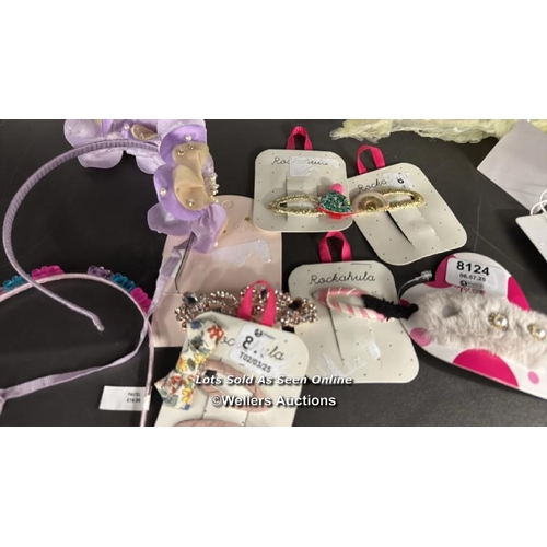 8124 - SELECTION OF HAIR ACCESSORIES / SEE IMAGES
