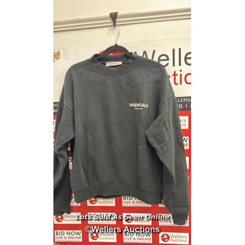 8201 - RRP: 62 - FEAR OF GOD ESSENTIALS KIDS SWEATER / 14-16 / APPEARS NEW, WITHOUT TAGS / SEE IMAGES / S32