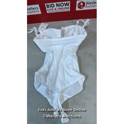 8226 - RRP: 160 - WOLFORD BODY XSC WHITE / NEW WITH TAGS / SEE IMAGES / S27