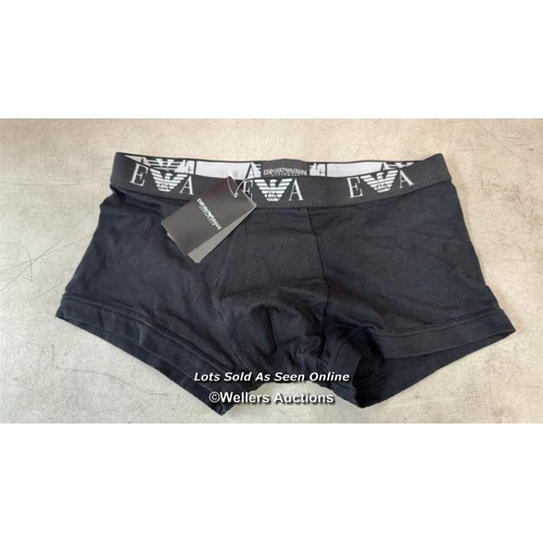 Lot 8253      