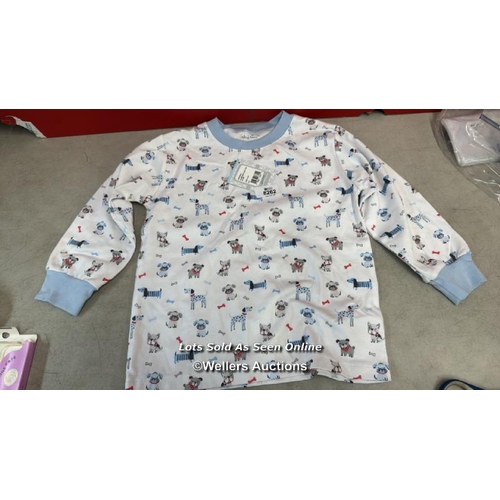 Lot 8262      