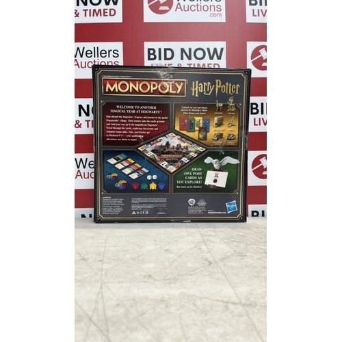 5066 - RRP: 26.99 - HASBRO GAMING MONOPOLY HARRY POTTER EDITION, BOARD GAME FOR 8+ YEAR OLD KIDS, STRATEGY ... 