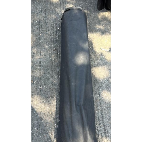 5812 - MAT INC. CASE AND BLACK WINDOW COVER