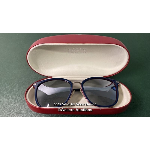 Lot 9025      
