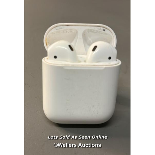 9854 - AIRPODS MODEL A1602/ SN: FXWY8CW1H8TT