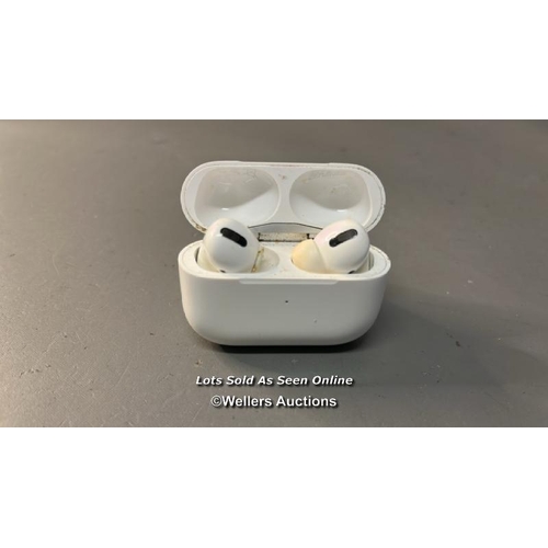 9565 - APPLE AIRPOD MODEL-A2190/ SN-GX7CL1C4LKKT (ONE EAR TIP MISSING)