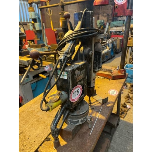 115 - BLACK AND DECKER SD0057 MAG DRILL