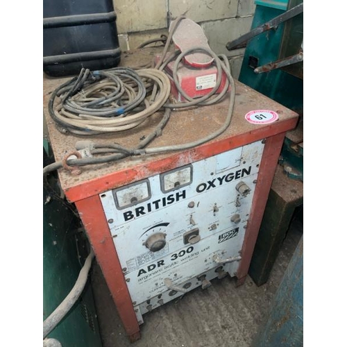 61 - BOC ADR 300BARGONARC AC/DC TIG WELDER WITH FOOT PEDAL