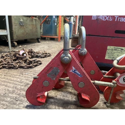 67 - X3 TIGER 3 TONNE BEAM CLAMPS