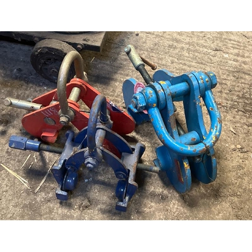 71 - X3 ASSORTED BEAM CLAMPS INCL. ONE BEAM TROLLEY
