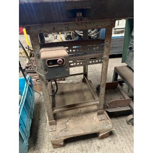 79 - PERRIS 300 NON FERRIS CHOP SAW