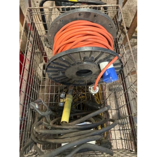 88 - TROLLEY AND CABLES