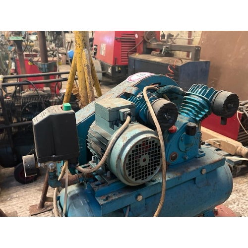 91 - AIR COMPRESSOR WITH EXTRA TANK