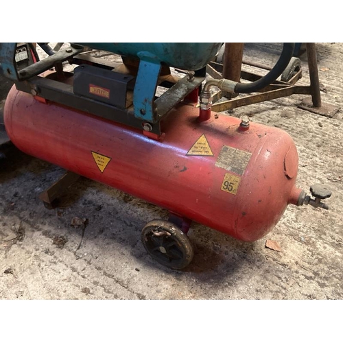 91 - AIR COMPRESSOR WITH EXTRA TANK
