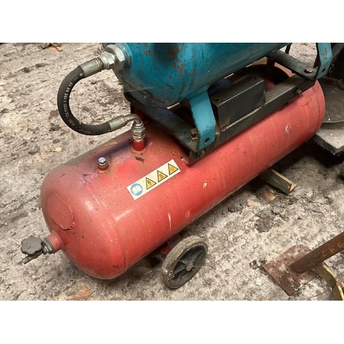 91 - AIR COMPRESSOR WITH EXTRA TANK