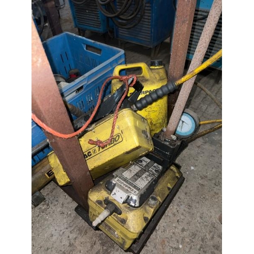 97 - ENERPAC HYDRAULIC 10 TONNE PRESS AND PUNCH WITH ASSOCIATED ITEMS