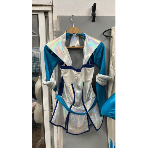 66 - Selection of stage worn 