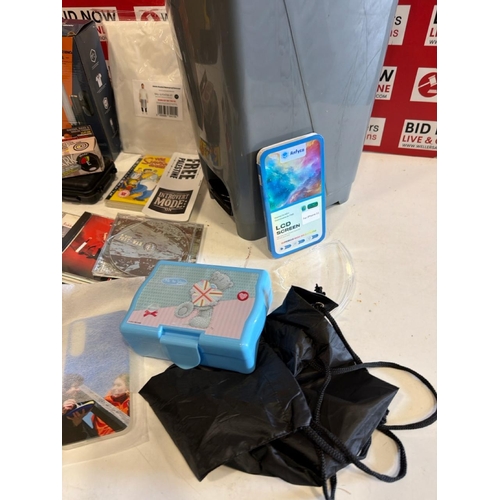 7092 - BAG OF ASSORTED BRIC-A-BRAC INCL. BIN & MIXED CDS