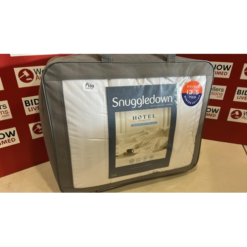 7109 - SNUGGLEDOWN HOTEL COLLECTION 13.5 TOG WINTER EDITION DUVET, DOUBLE, NEW