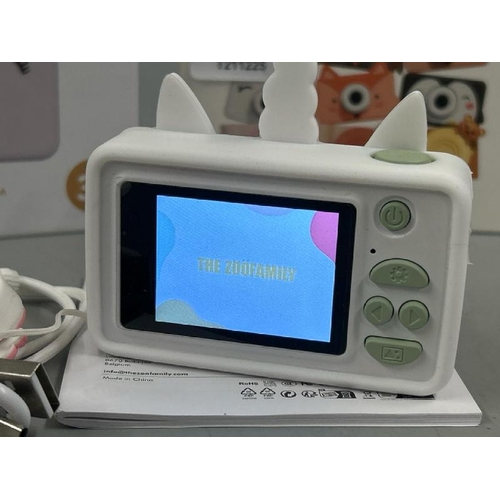 8064 - THE ZOOFAMILY UNICORN DIGITAL CAMERA FOR CHILDREN PLUS CAMERA SLEEVE / RRP: 80