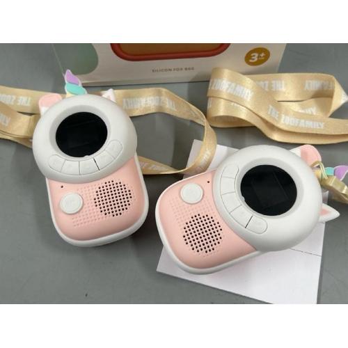 8090 - THE ZOOFAMILY UNICORN WALKIE TALKIES & SILICON FOX BAG / RRP: 75