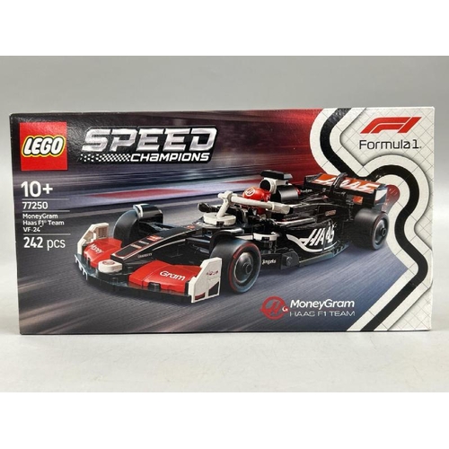 8111 - LEGO: SPEED CHAMPIONS FORMULA ONE MONEYGRAM HAAS F1 TEAM 77250 / SEALED