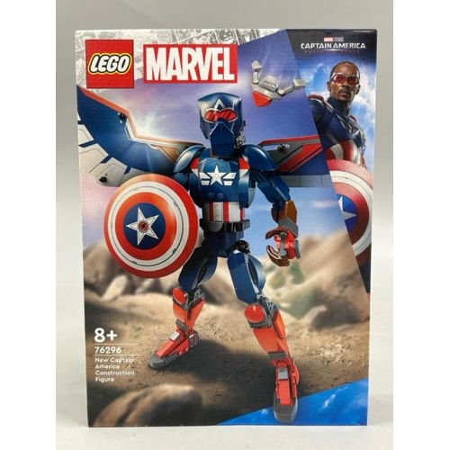 8116 - LEGO: NEW CAPTAIN AMERICA FIGURE 76296 / SEALED