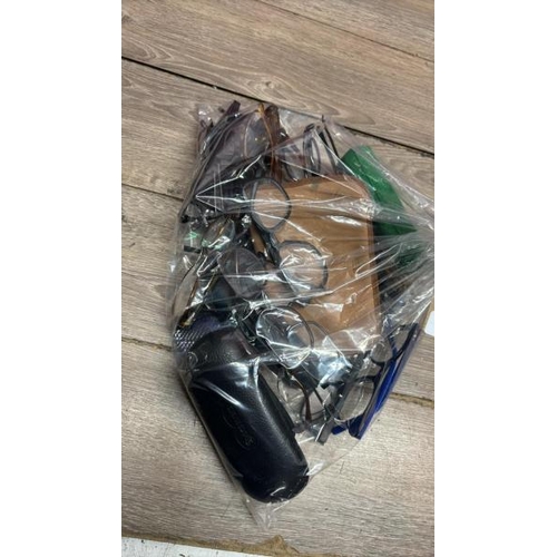 176 - BAG OF PRESCRITPION GLASSES AND CASES