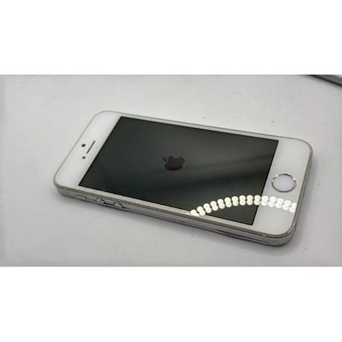 9095 - X2 APPLE IPHONES: IPHONE SE / A1723 / 16GB / IMEI: 359144079385624 & IPHONE 6S / A1688 / 128GB / IME... 